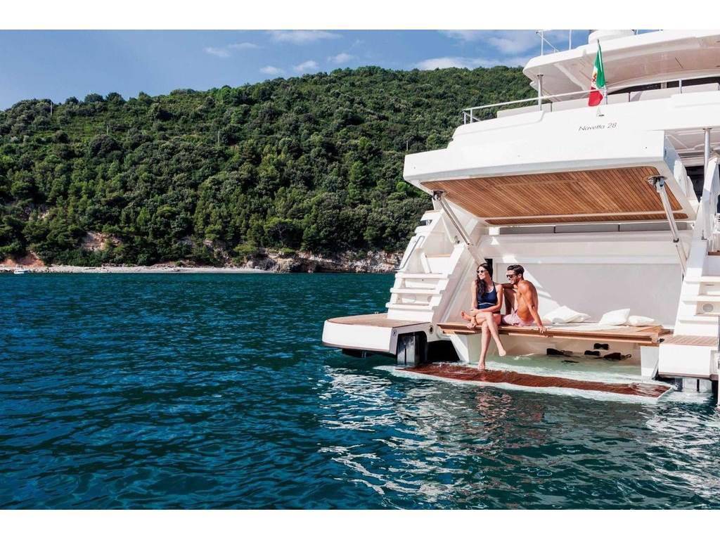 Custom line Navetta 28