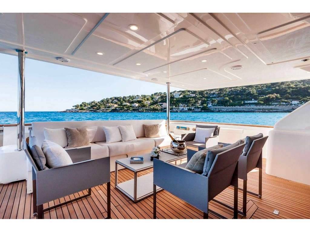 Custom line Navetta 28