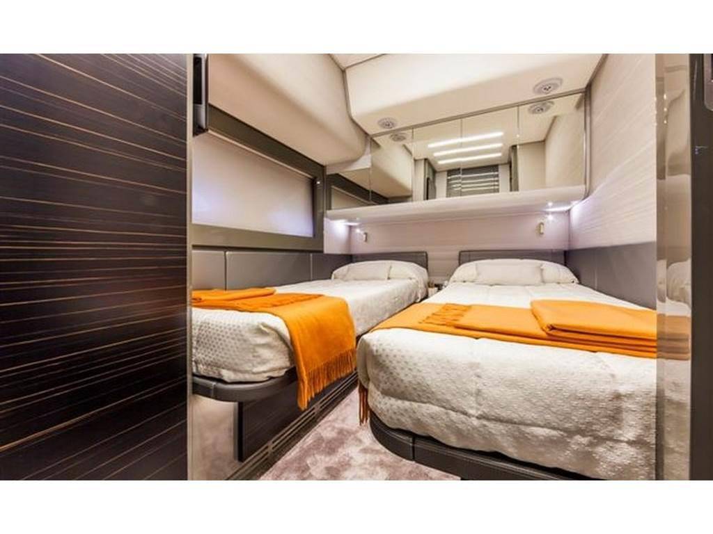 Pershing 62
