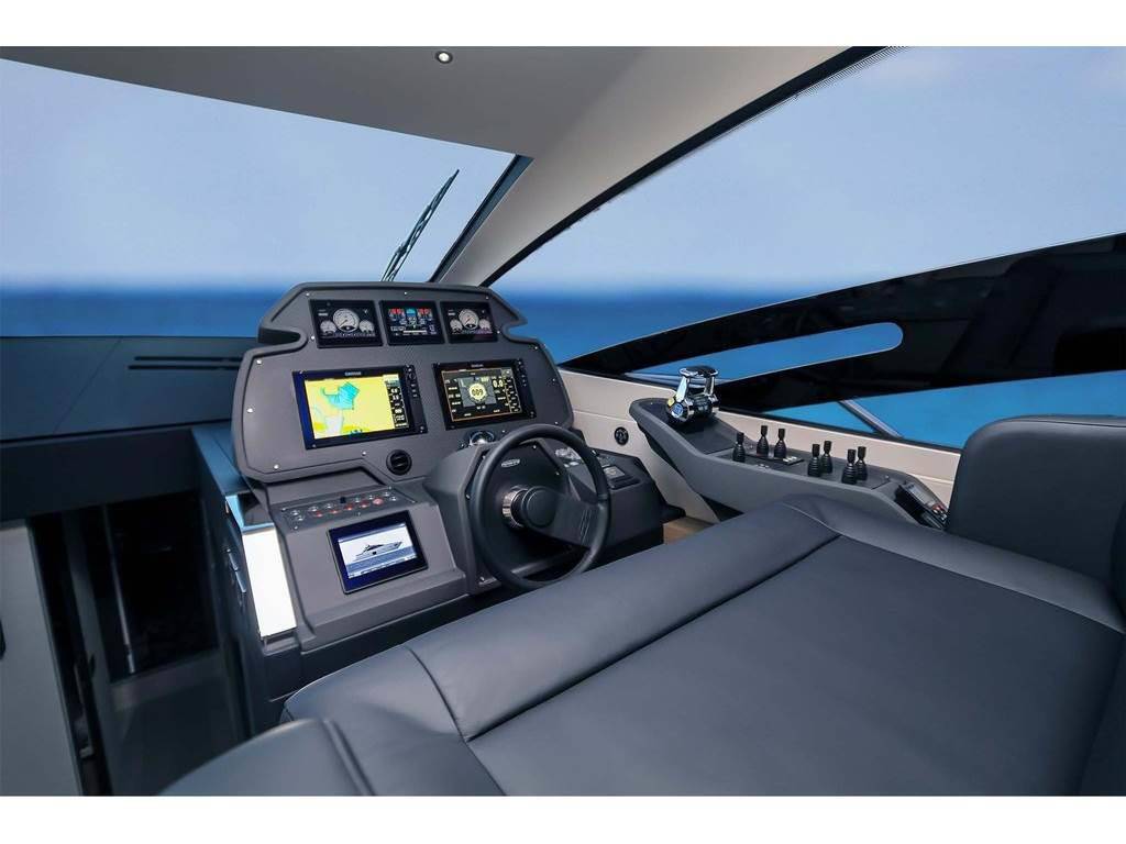 Pershing 70