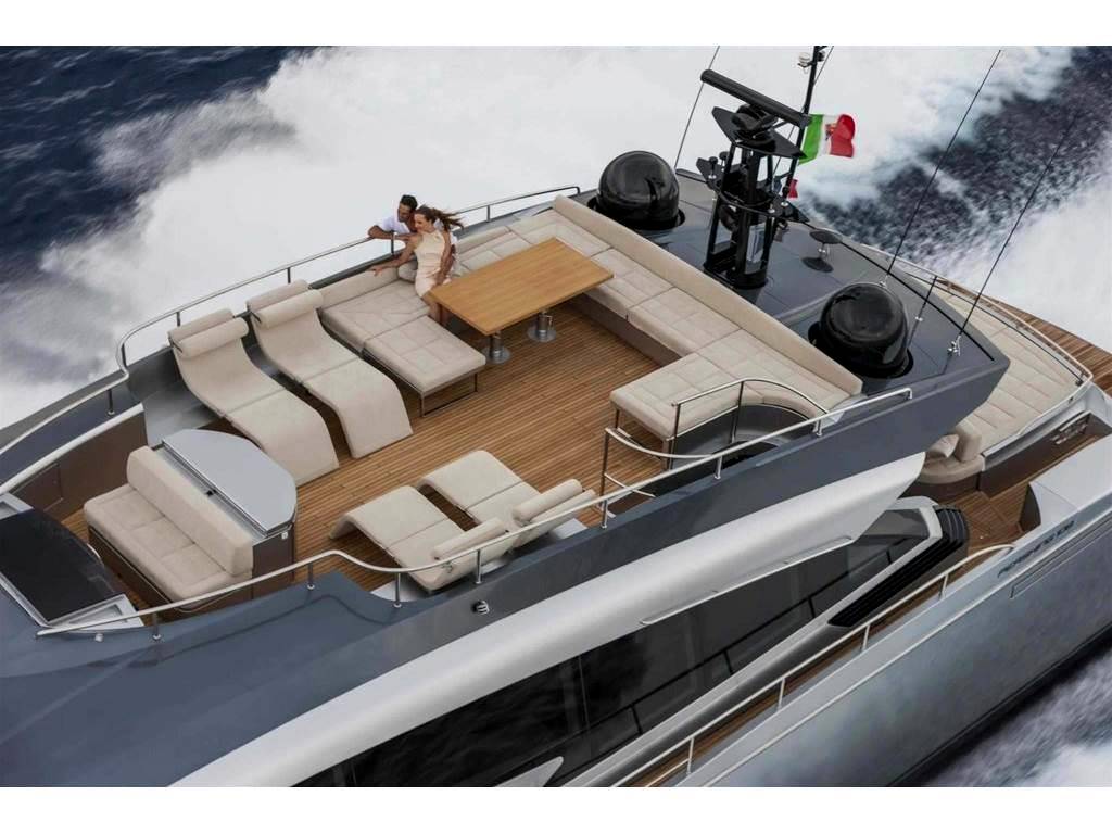 Pershing 108