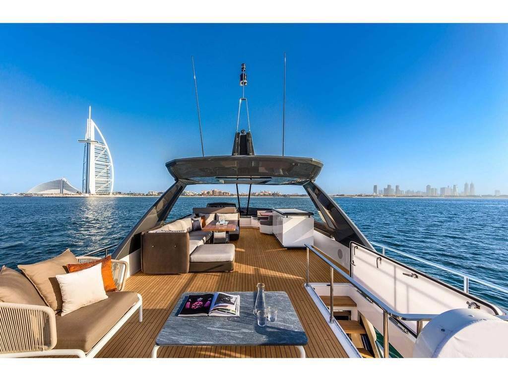 Ferretti yachts 780