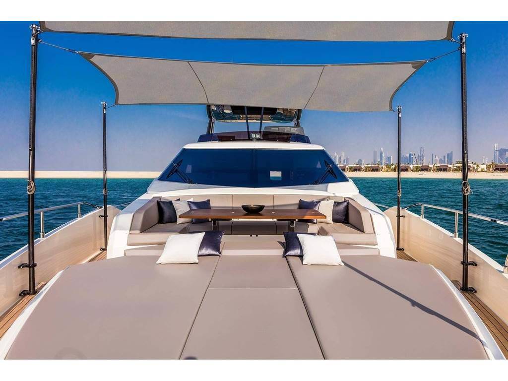 Ferretti yachts 780