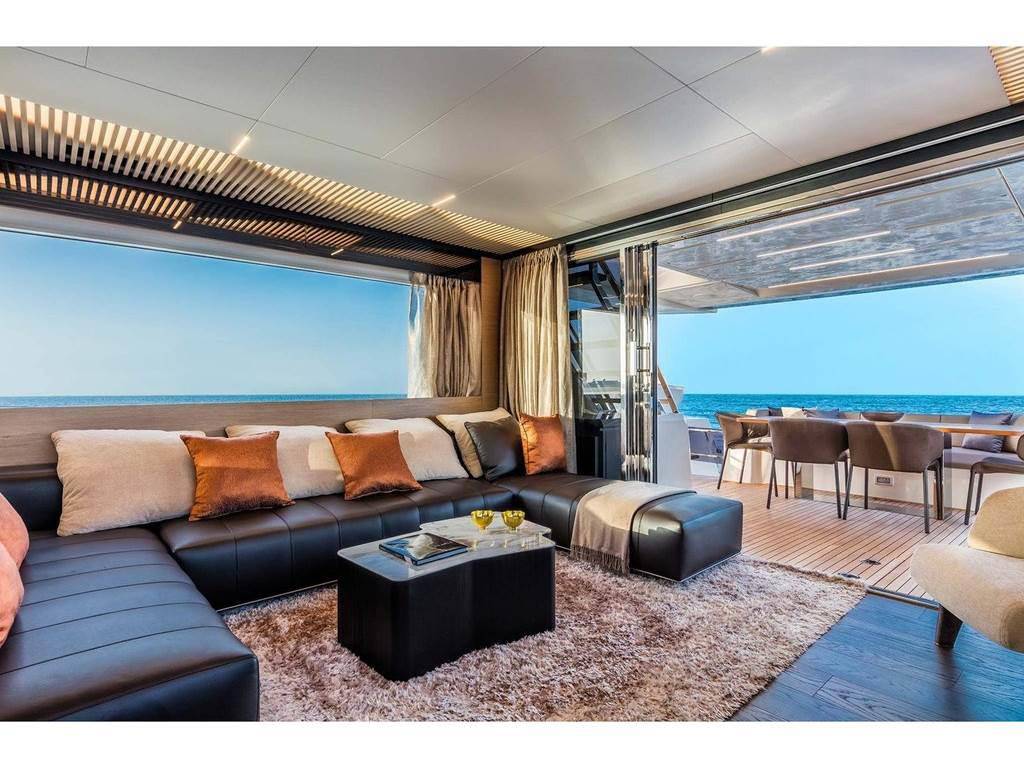Ferretti yachts 780