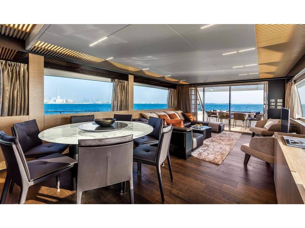 Ferretti yachts 780
