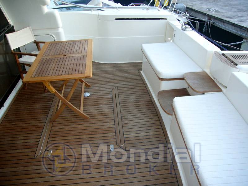 Ferretti 53