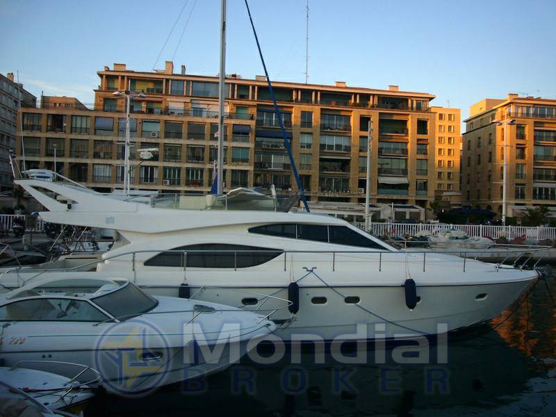 Ferretti 53