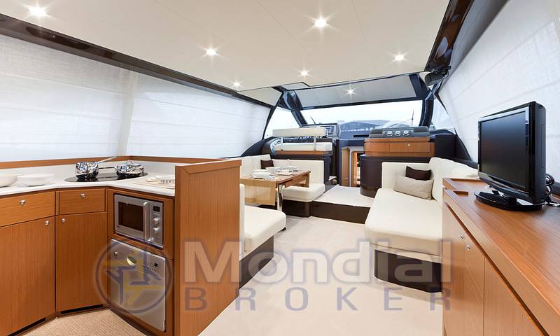 Ferretti 500