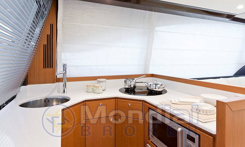 Ferretti 500