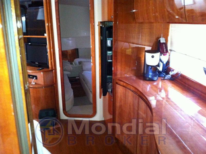 Pershing 46