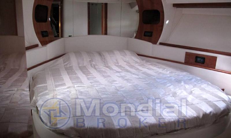 Pershing 50