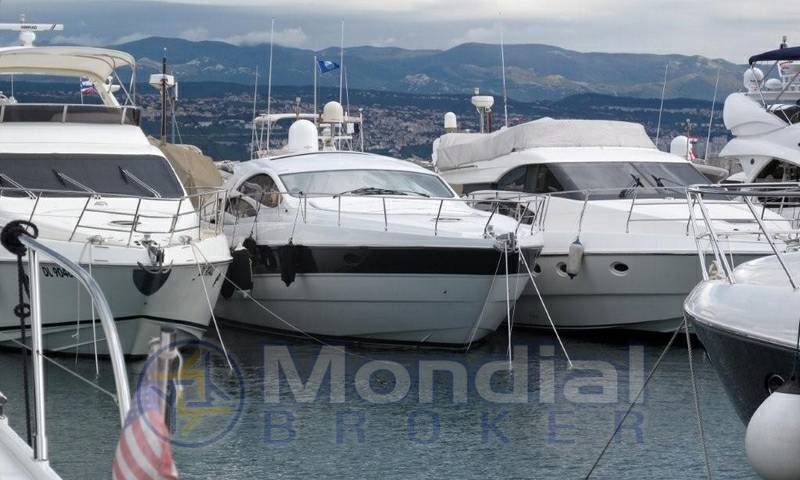 Pershing 50