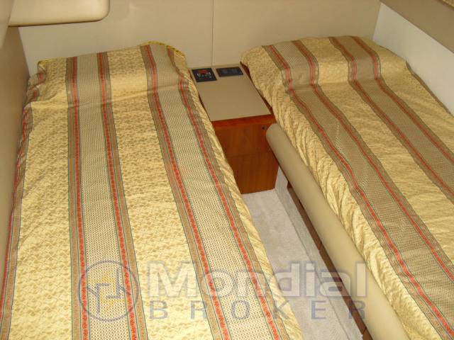 Ferretti 430