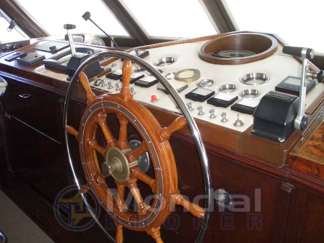 Benetti 30m