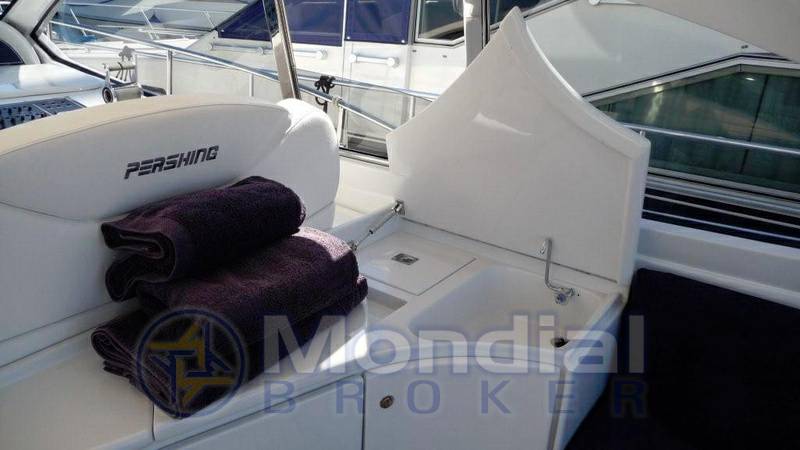 Pershing 54