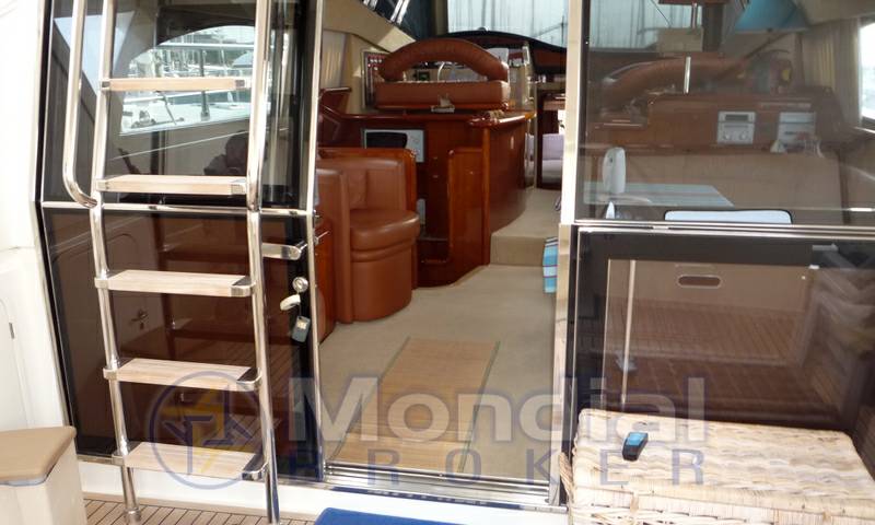 Ferretti 53