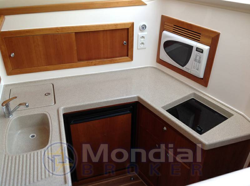 Riviera 33