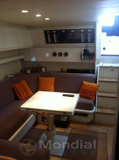 Pershing 40
