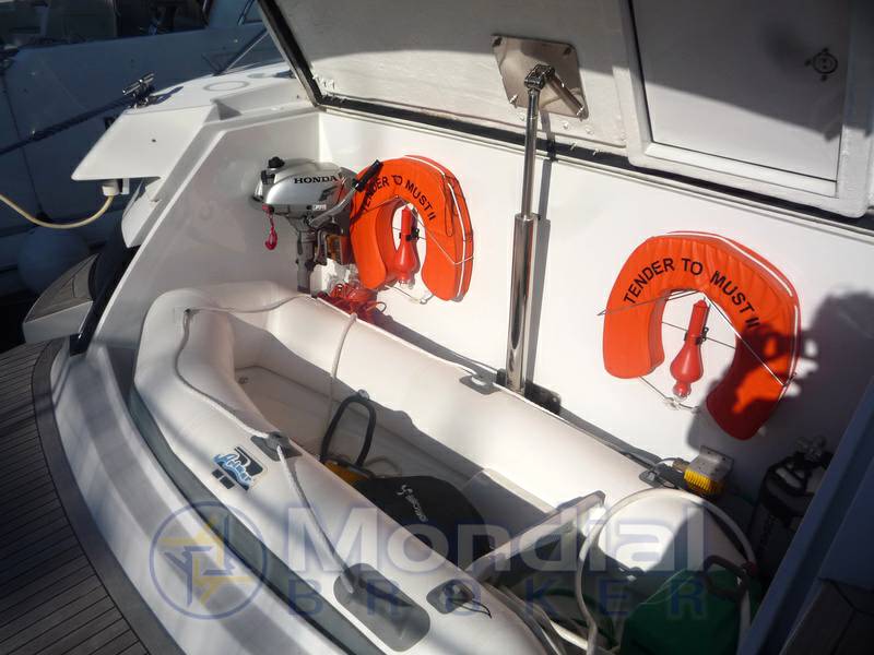 Pershing 52