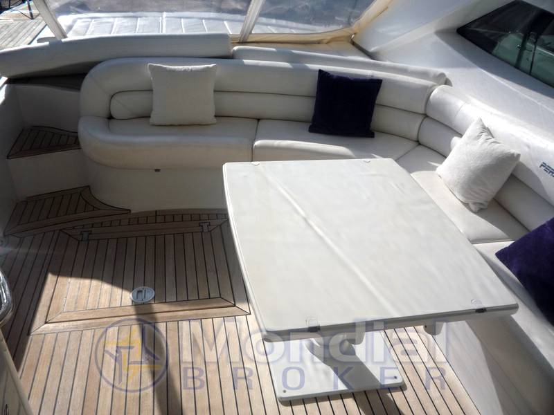 Pershing 52