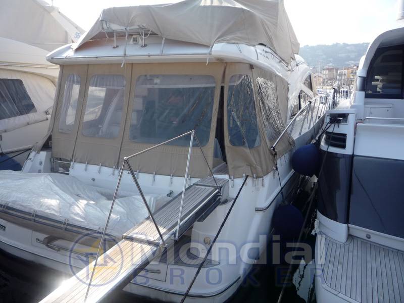 Sealine T60