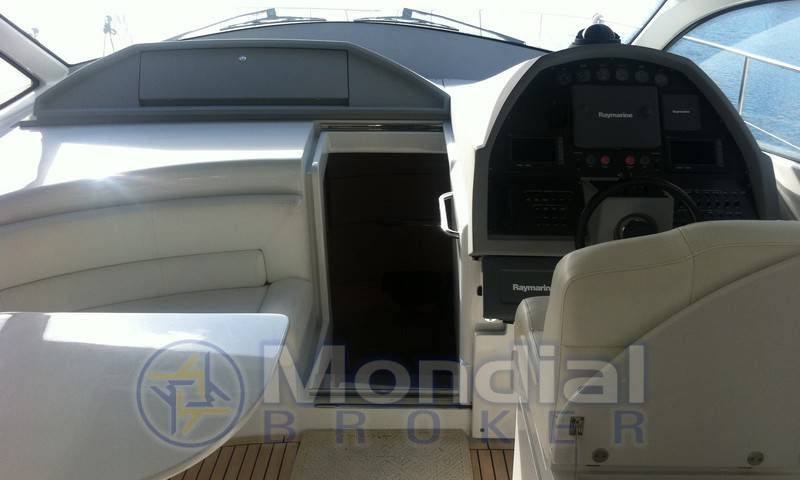 Pershing 46