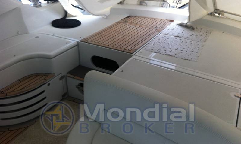 Pershing 46
