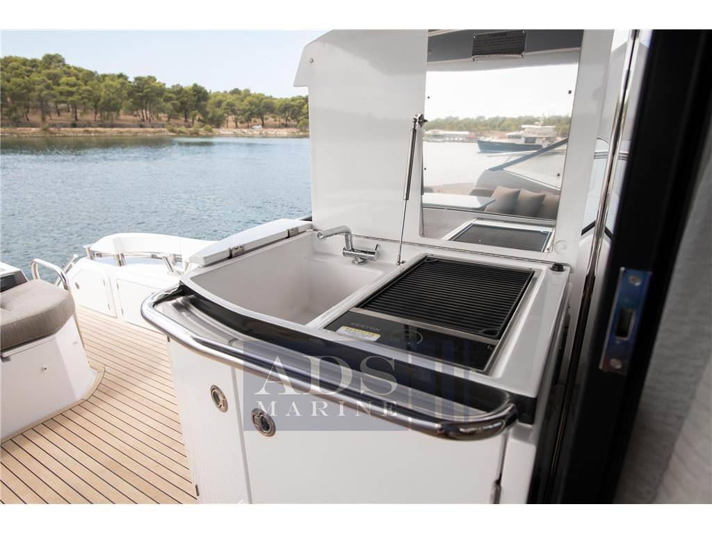 Azimut S6