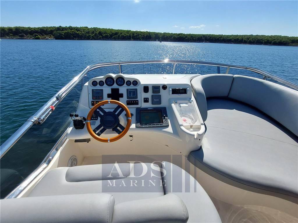Azimut 50 fly