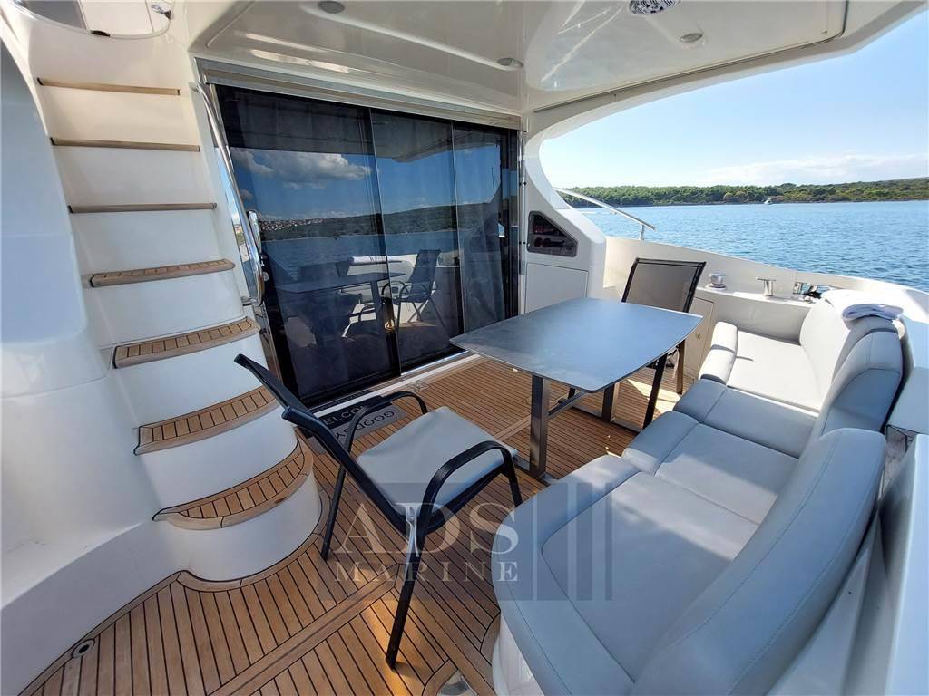 Azimut 50 fly