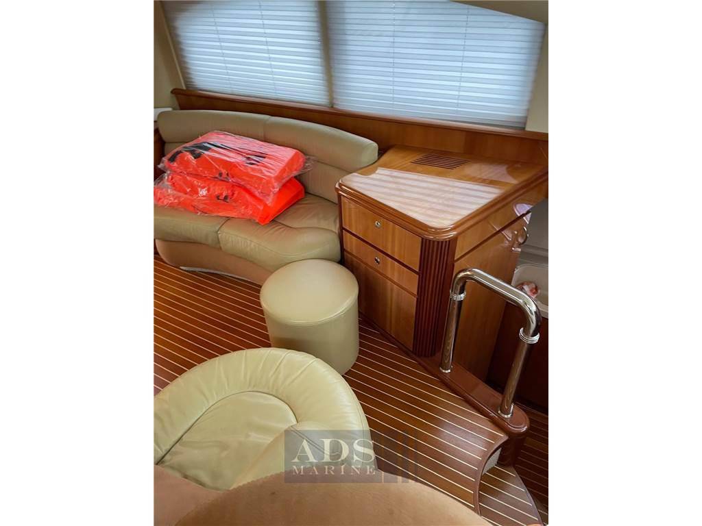 Azimut 42 fly
