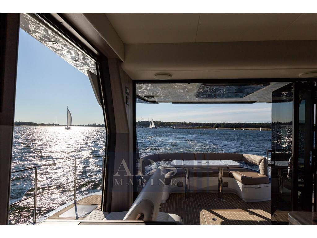 Galeon 480 fly