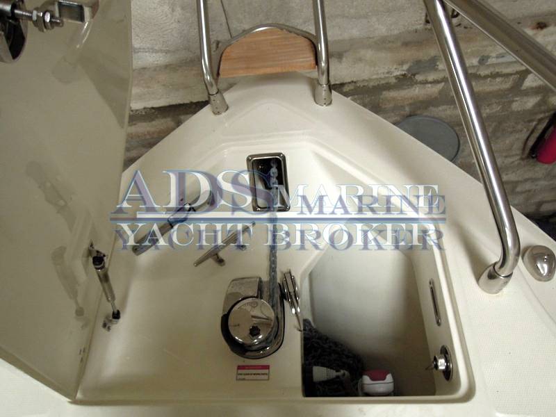 Boston whaler 280 outrage