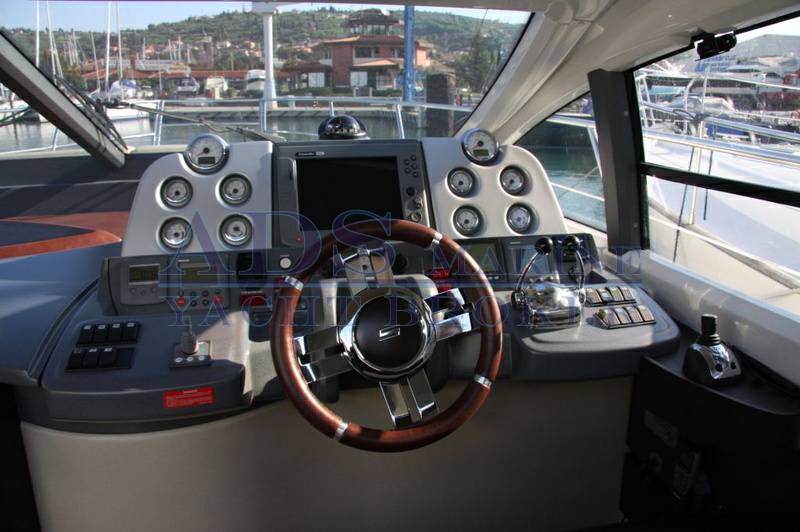 Azimut 43s