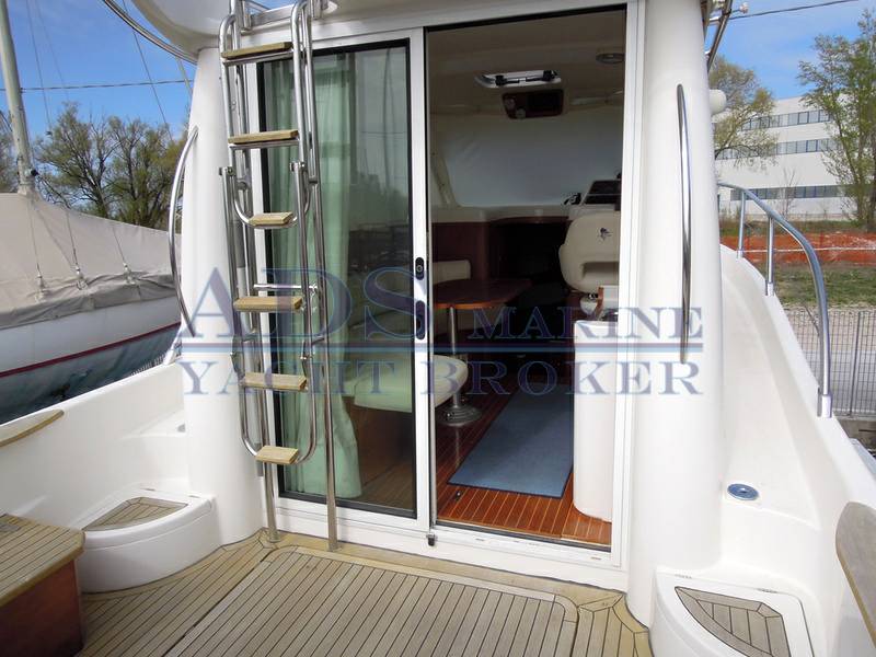 Sessa Marine dorado 28