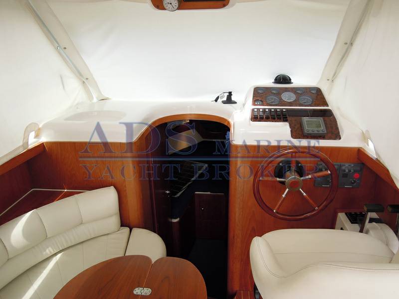Sessa Marine dorado 28