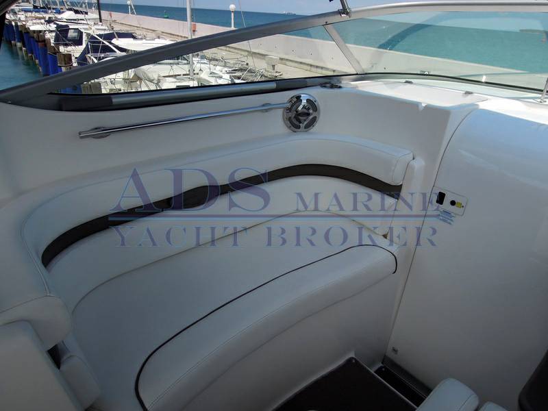 Rinker 260