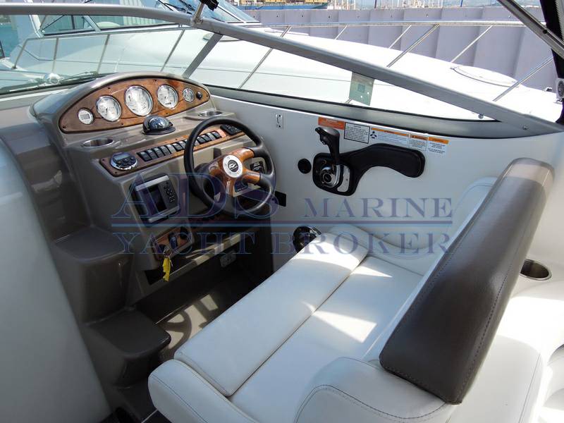 Rinker 260