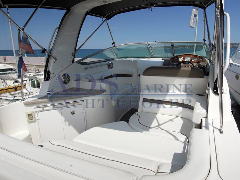 Rinker 260