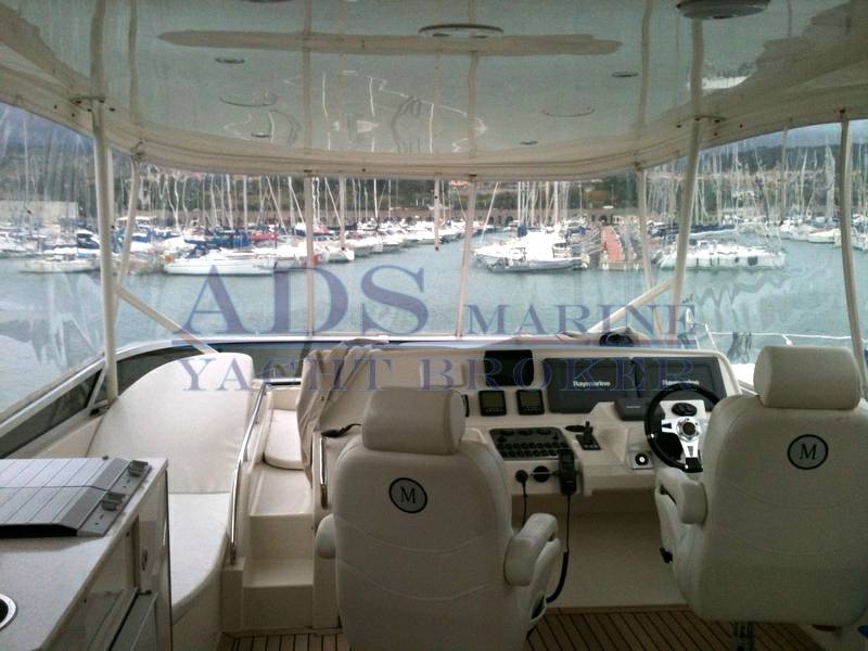 Marquis 560