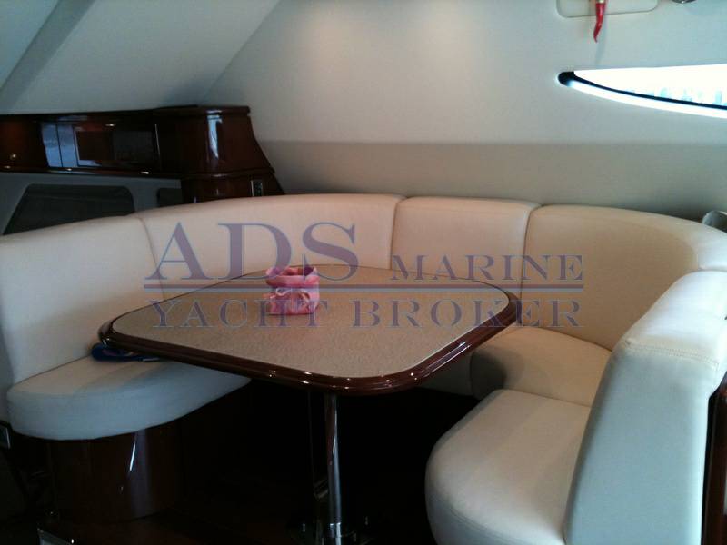 Marquis 560