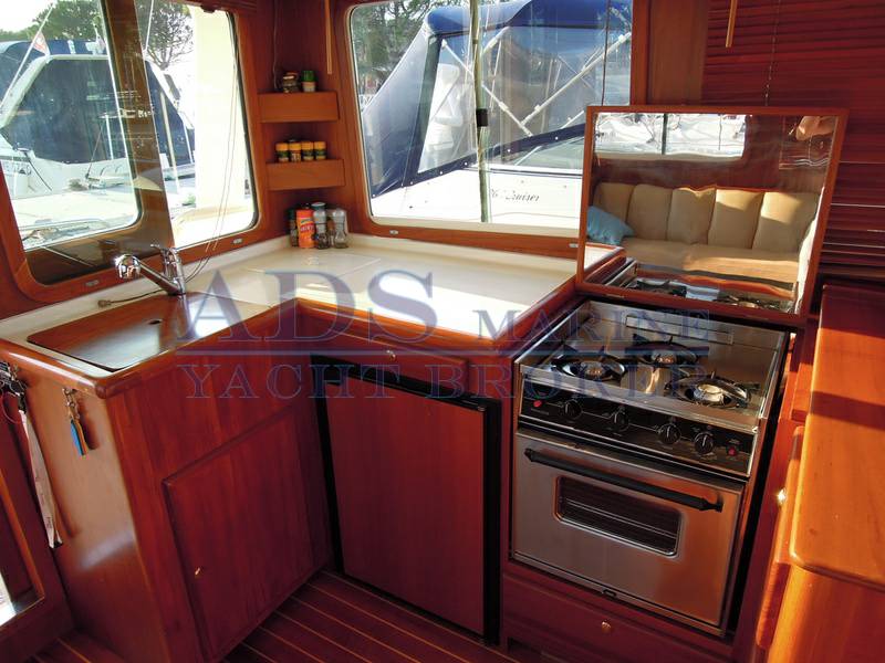 Clipper 34 sedan