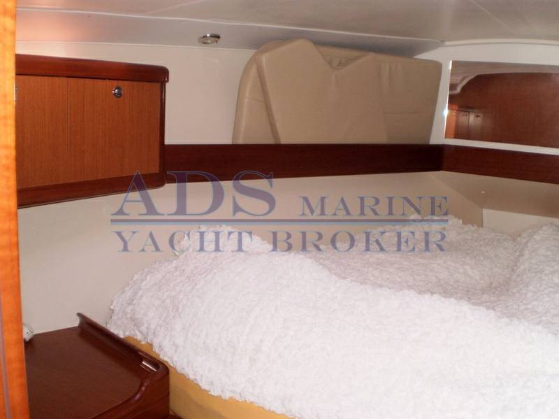 Beneteau Oceanis 37