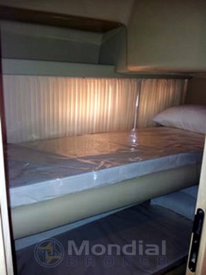 Ferretti 460