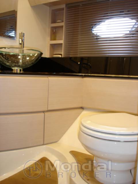 Atlantis 55