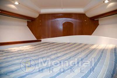 Pershing 37