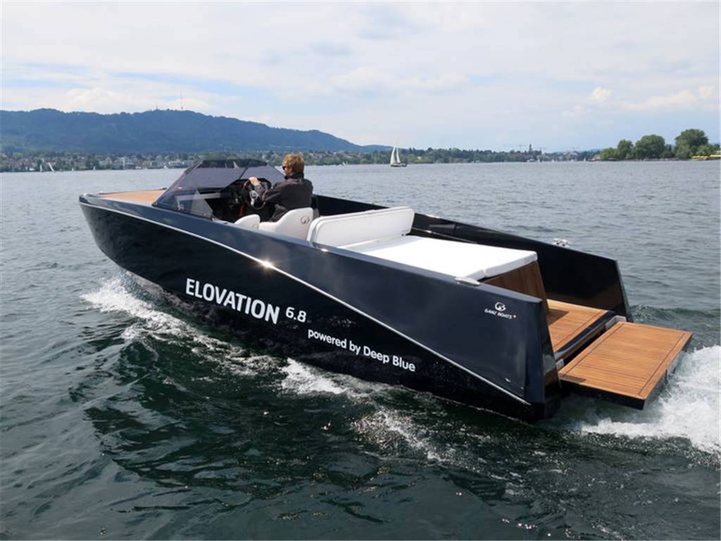 Ganz boats Elovation 6.8 nuova