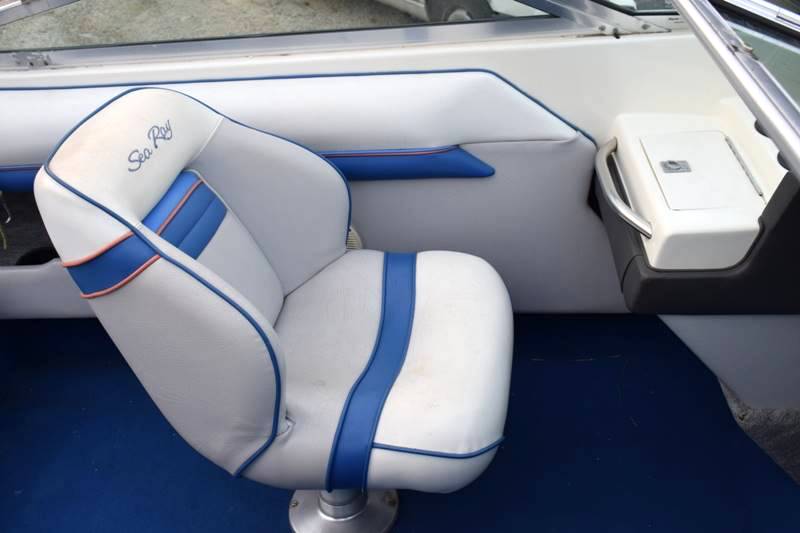 Sea ray 200 motoscafo semicabinato con carrello