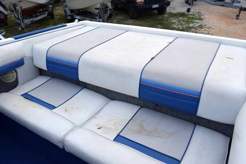 Sea ray 200 motoscafo semicabinato con carrello