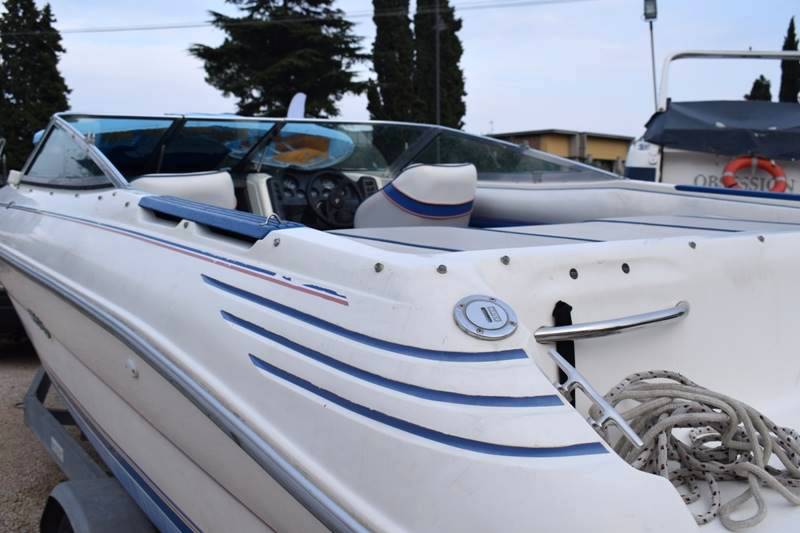 Sea ray 200 motoscafo semicabinato con carrello